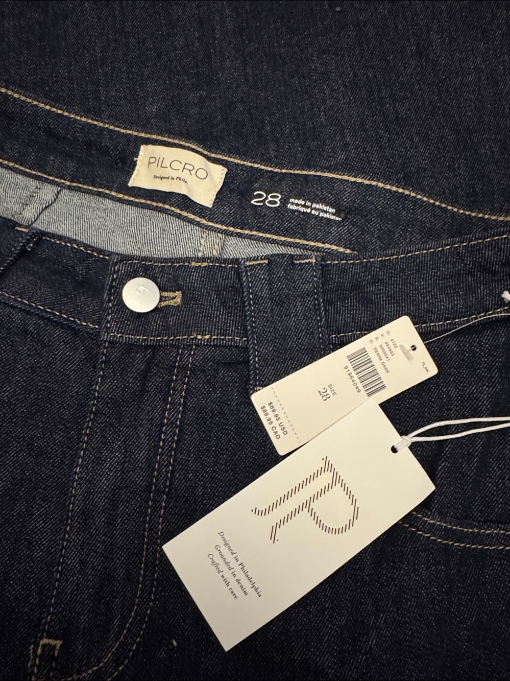 NWT Size 28 - Myra Low-Rise Tapered Jeans by Pilcro: Puddle Edition (US$ 148) - Picture 17 of 17